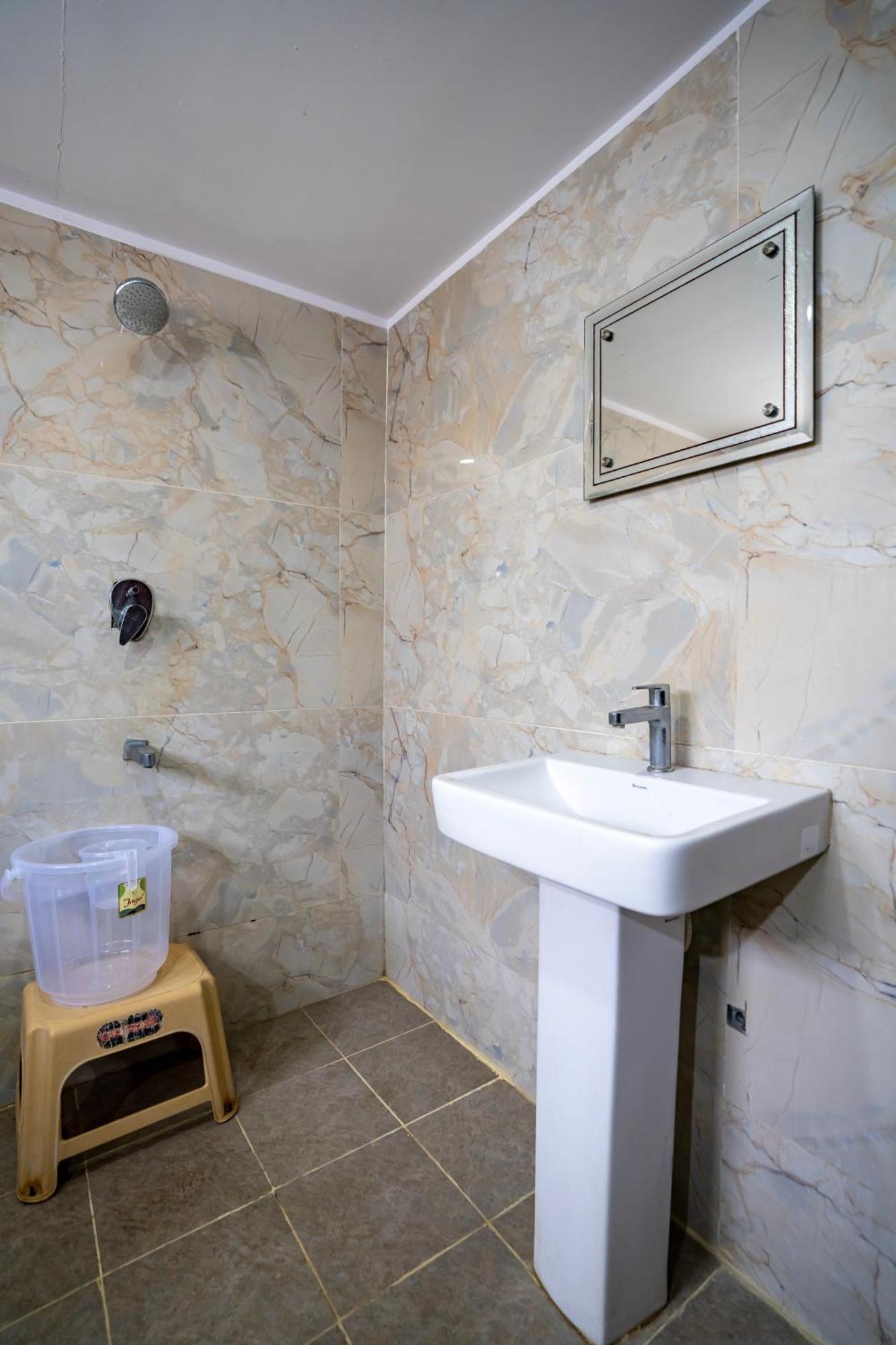 hotel Vyshak residency Májszúr Kültér fotó