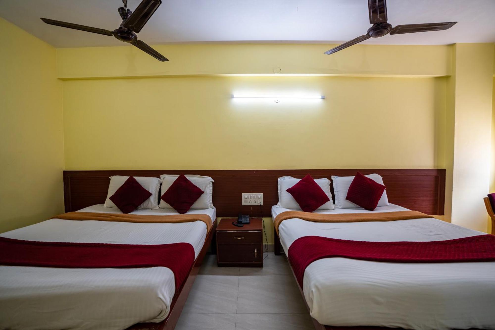 hotel Vyshak residency Májszúr Kültér fotó